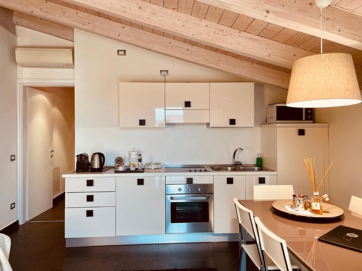 Residence Del Lago Дезенцано-дель-Гарда Экстерьер фото